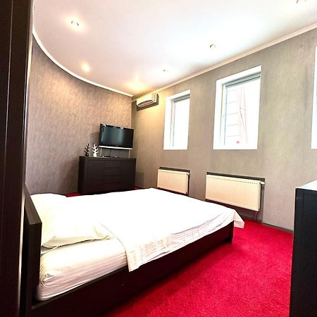 Penthouse Apartment Panoramic View เคียฟ ภายนอก รูปภาพ